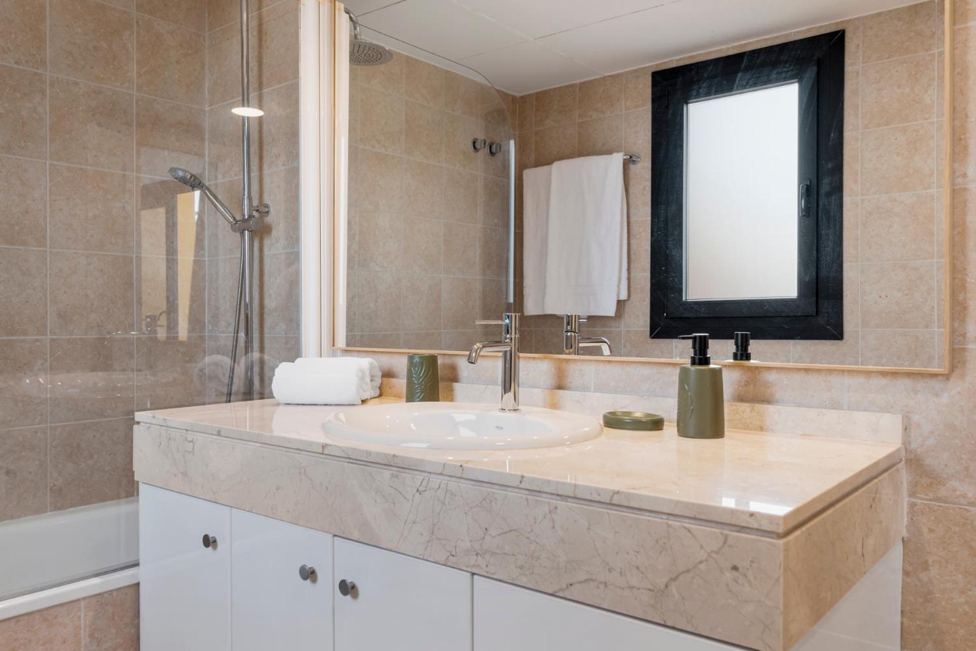 Sky And Sea Estepona Penthouse ภายนอก รูปภาพ