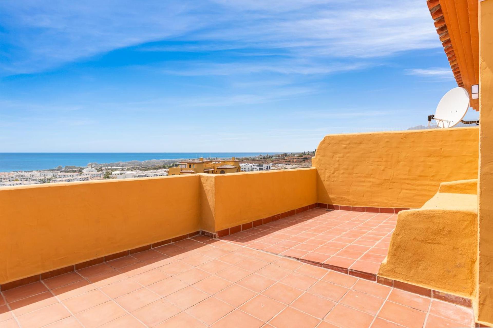 Sky And Sea Estepona Penthouse ภายนอก รูปภาพ