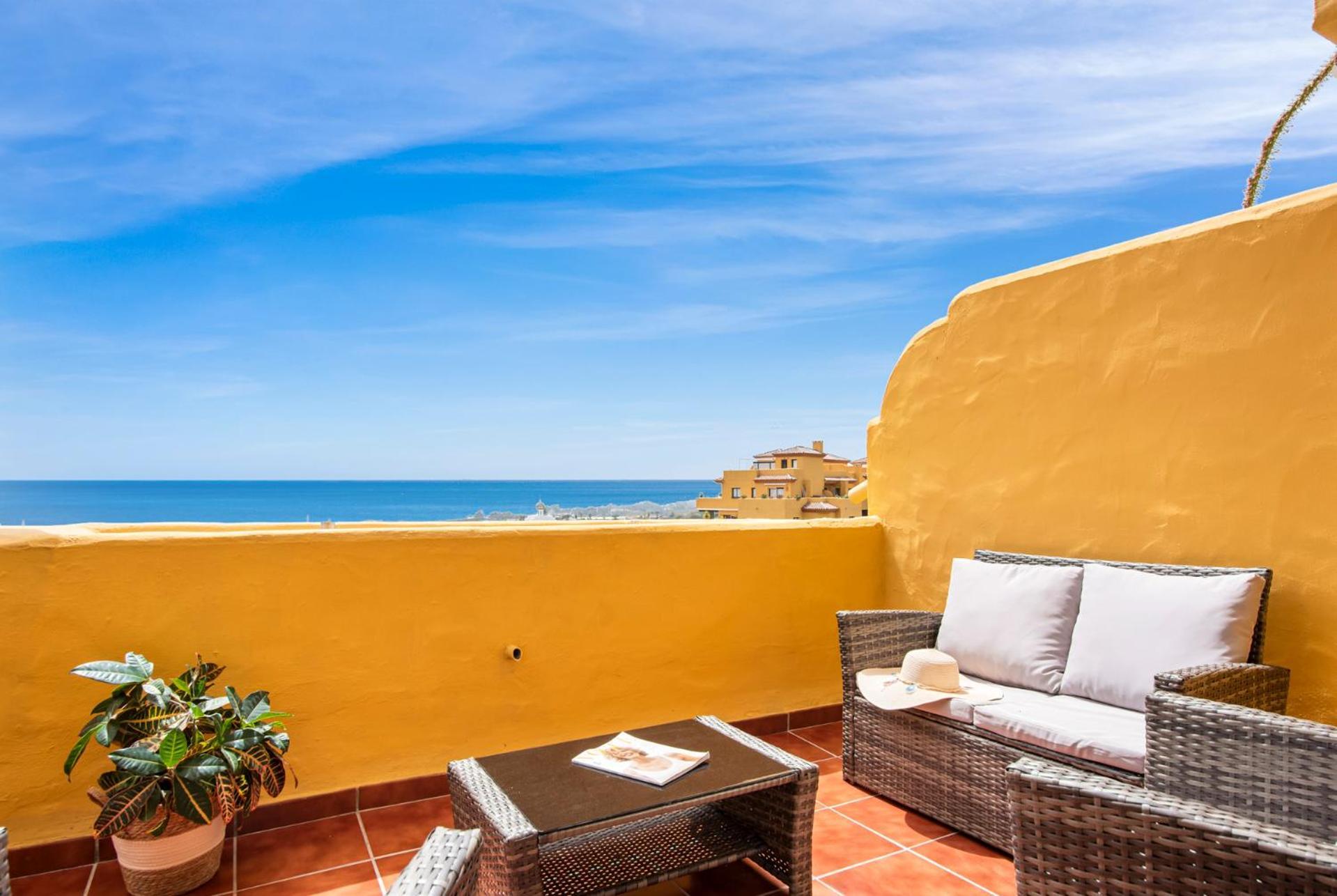 Sky And Sea Estepona Penthouse ภายนอก รูปภาพ